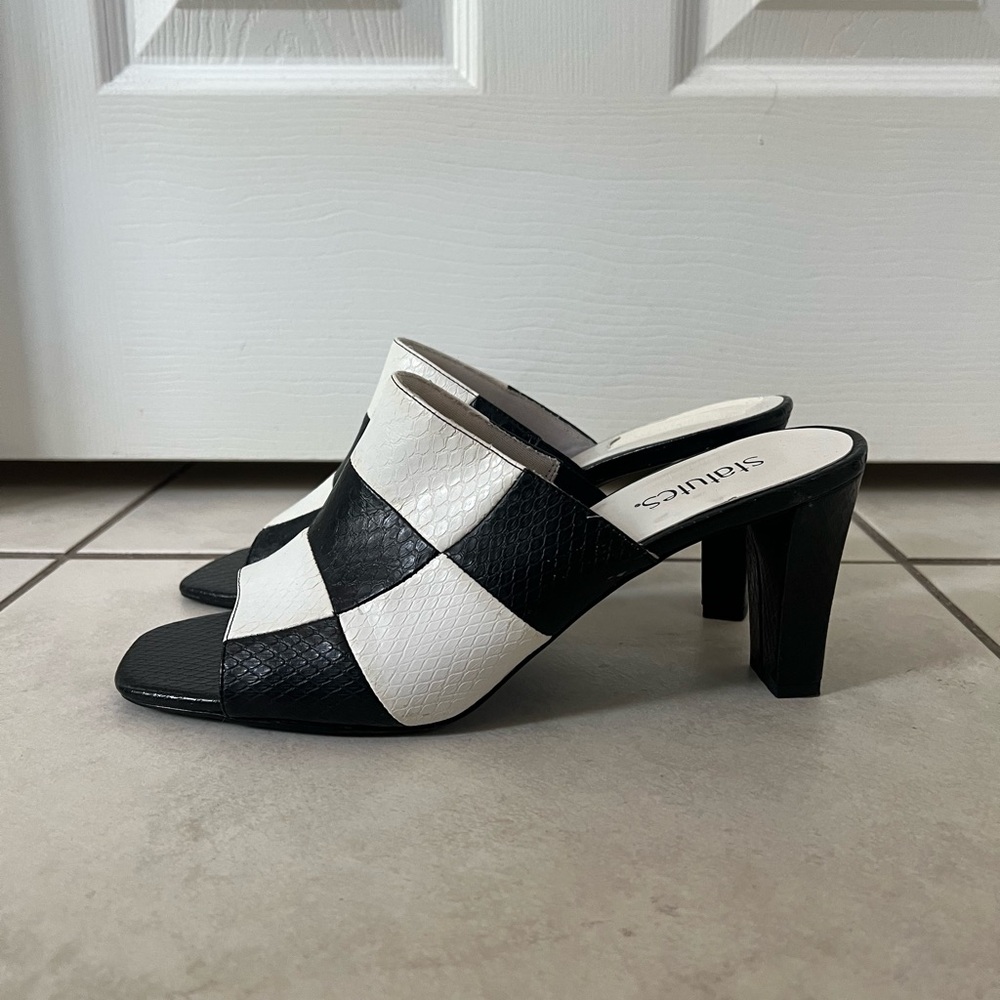 SOLD Vintage Checkerboard Black and White Women's Heels